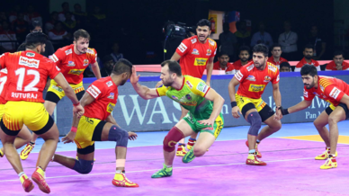 Match 54: Gujarat Fortunegiants vs Patna Pirates Match 54: Gujarat Fortunegiants vs Patna Pirates