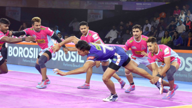 Match 18: Haryana Steelers vs Jaipur Pink Panthers Match 18: Haryana Steelers vs Jaipur Pink Panthers