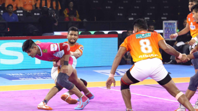 Match 42: Jaipur Pink Panthers vs Puneri Paltan Match 42: Jaipur Pink Panthers vs Puneri Paltan