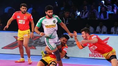 Match 129 - Gujarat Fortunegiants vs Patna Pirates Match 129 - Gujarat Fortunegiants vs Patna Pirates