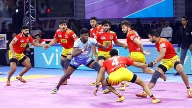 Match 112: Gujarat Fortunegiants vs Tamil Thalaivas Match 112: Gujarat Fortunegiants vs Tamil Thalaivas