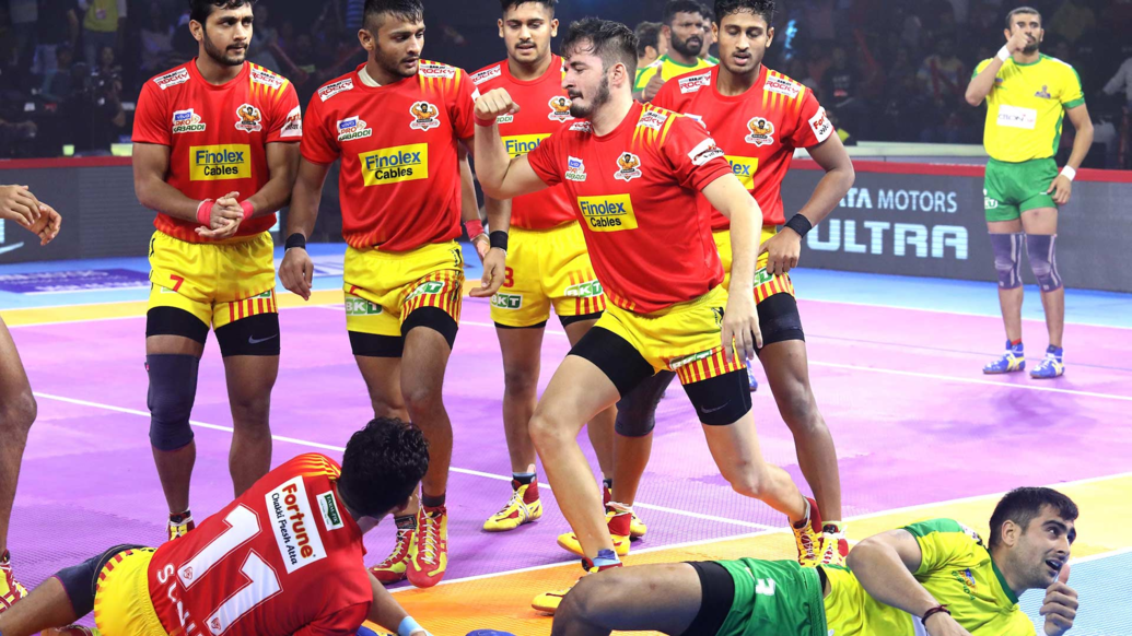 Match 34: Gujarat Fortunegiants vs Tamil Thalaivas Match 34: Gujarat Fortunegiants vs Tamil Thalaivas