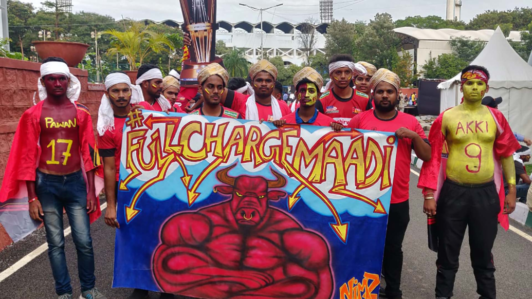 Bulls'I show their support for Bengaluru Bulls Bulls'I show their support for Bengaluru Bulls