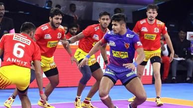 Match 20: Gujarat Fortunegiants vs Dabang Delhi K.C. Match 20: Gujarat Fortunegiants vs Dabang Delhi K.C.