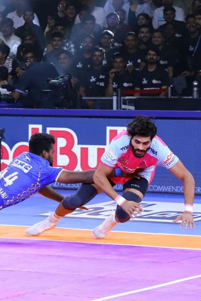 Bharat Hooda profile - Age, Raid Points, Tackles, Position, Team ...