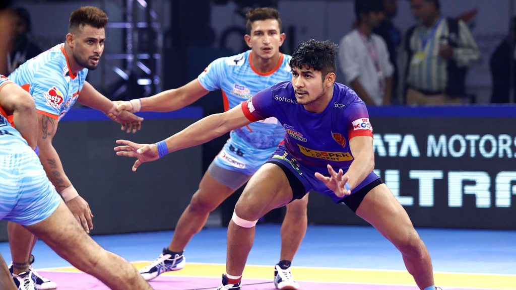 Naveen Kumar’s 15 raid points weren’t enough to help Dabang Delhi K.C. beat Bengal Warriors.