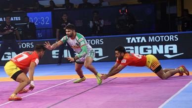 Match 129 - Gujarat Fortunegiants vs Patna Pirates Match 129 - Gujarat Fortunegiants vs Patna Pirates