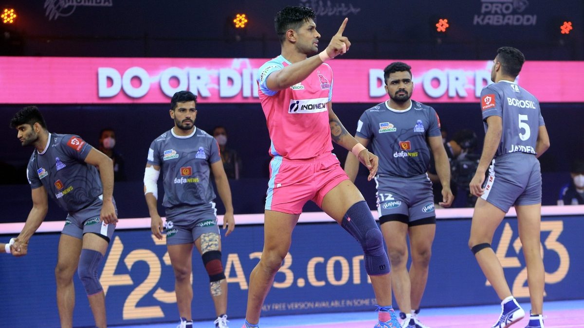 Deepak Hooda of Jaipur Pink Panthers celebrates his point against the Haryana Steelers in Match 97 of VIVO Pro Kabaddi League Season 8