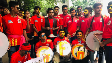 Giant's Army show their support for Gujarat Fortunegiants Giant's Army show their support for Gujarat Fortunegiants