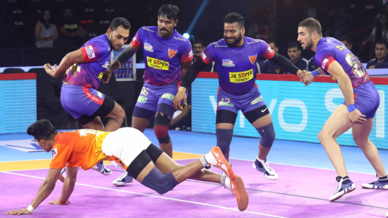 Match 35: Puneri Paltan vs Dabang Delhi K.C. Match 35: Puneri Paltan vs Dabang Delhi K.C.