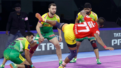 Match 54: Gujarat Fortunegiants vs Patna Pirates Match 54: Gujarat Fortunegiants vs Patna Pirates