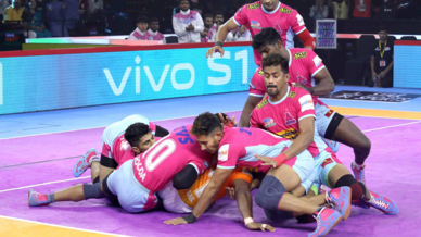 Match 42: Jaipur Pink Panthers vs Puneri Paltan Match 42: Jaipur Pink Panthers vs Puneri Paltan