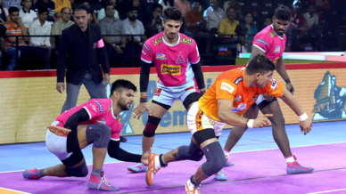 Match 42: Jaipur Pink Panthers vs Puneri Paltan Match 42: Jaipur Pink Panthers vs Puneri Paltan