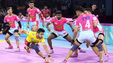 Match 100: Jaipur Pink Panthers vs Gujarat Fortunegiants Match 100: Jaipur Pink Panthers vs Gujarat Fortunegiants
