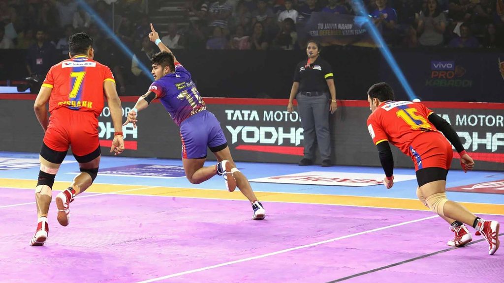 Naveen Kumar registered his seventh Super 10 in vivo Pro Kabaddi Season 7.