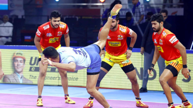 Match 112: Gujarat Fortunegiants vs Tamil Thalaivas Match 112: Gujarat Fortunegiants vs Tamil Thalaivas