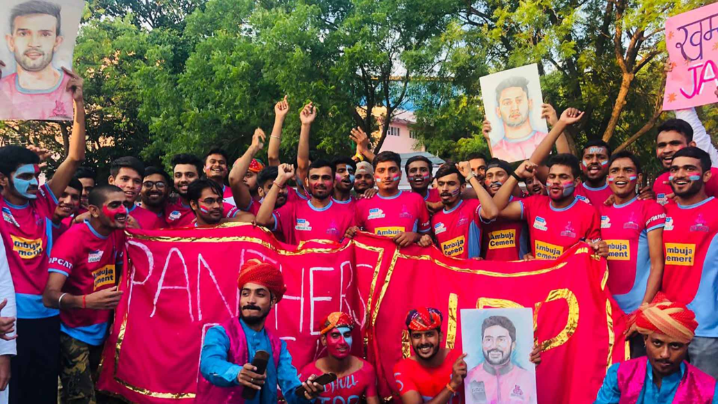 Panthers Pack show their support for Jaipur Pink Panthers Panthers Pack show their support for Jaipur Pink Panthers