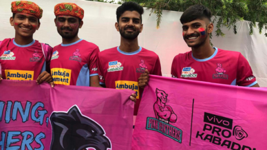Panthers Pack show their support for Jaipur Pink Panthers Panthers Pack show their support for Jaipur Pink Panthers