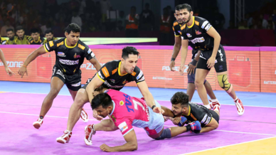 Match 110: Jaipur Pink Panthers vs Telugu Titans Match 110: Jaipur Pink Panthers vs Telugu Titans