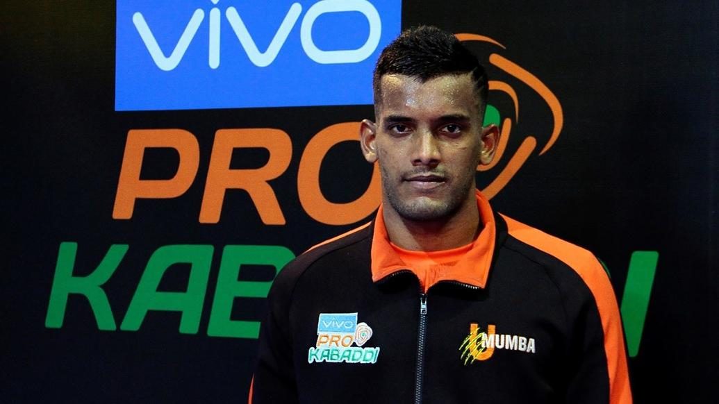 Siddharth Desai scoops the Best Debutant Award for Season 6 Siddharth Desai scoops the Best Debutant Award for Season 6