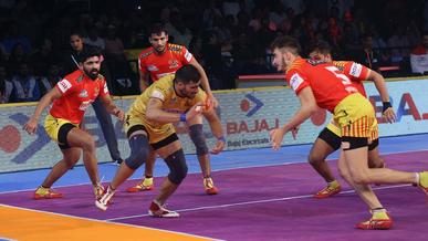 Match-100 Telugu Titans vs Gujarat Fortunegiants Match-100 Telugu Titans vs Gujarat Fortunegiants