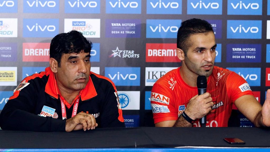 U Mumba’s coach Sanjeev Kumar and captain Fazel Atrachali after the match against Jaipur
Pink Panthers