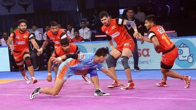 Match 130 - Bengal Warriors vs Bengaluru Bulls Match 130 - Bengal Warriors vs Bengaluru Bulls