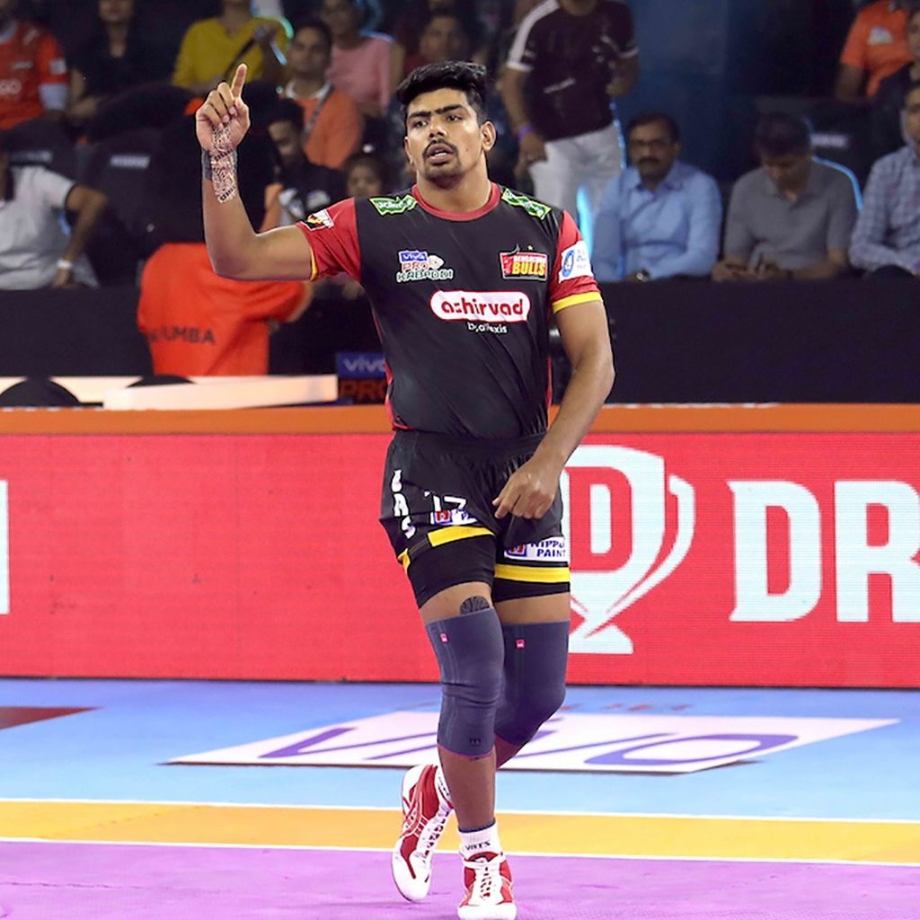 Bengaluru Bulls ride on Pawan Sehrawat's brilliance to edge out U ...