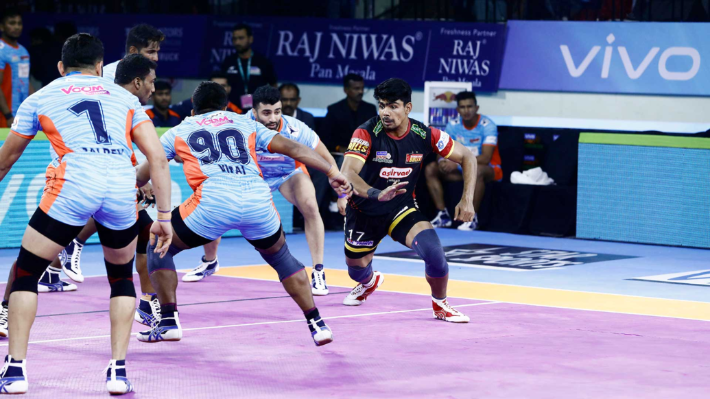 Match 24: Bengal Warriros vs Bengaluru Bulls Match 24: Bengal Warriros vs Bengaluru Bulls