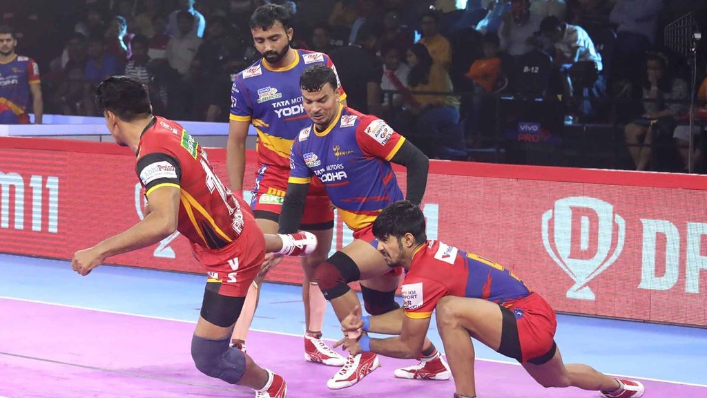 U.P. Yoddha’s defence scored 5 more tackle points that Bengaluru Bulls’ in Match 39.
