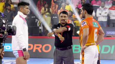 Match 42: Jaipur Pink Panthers vs Puneri Paltan Match 42: Jaipur Pink Panthers vs Puneri Paltan