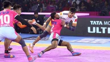 Match 107: Jaipur Pink Panthers vs Puneri Paltan Match 107: Jaipur Pink Panthers vs Puneri Paltan