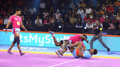 Match 13: Jaipur Pink Panthers vs Bengal Warriors Match 13: Jaipur Pink Panthers vs Bengal Warriors