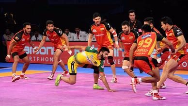 Match 129: Patna Pirates vs Bengaluru Bulls Match 129: Patna Pirates vs Bengaluru Bulls