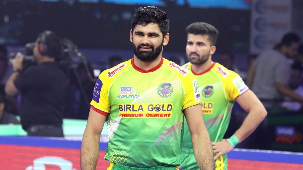 ‘Record-Breaker’ Pardeep Narwal became the first to cross 1000 raid points in vivo Pro Kabaddi.