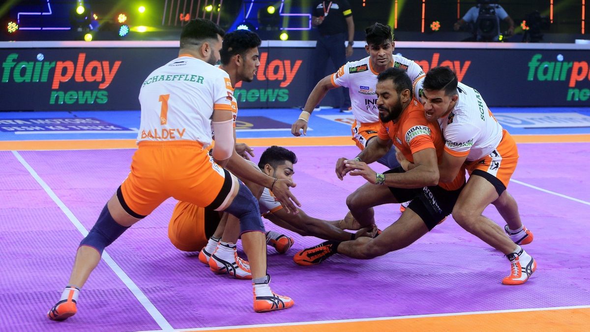 Match 52 - #MUMvPUN
