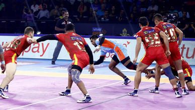 Match 46: Bengal Warriors vs Dabang Delhi K.C. Match 46: Bengal Warriors vs Dabang Delhi K.C.