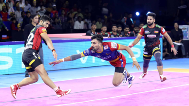 Match 132: U.P. Yoddha vs Bengaluru Bulls Match 132: U.P. Yoddha vs Bengaluru Bulls
