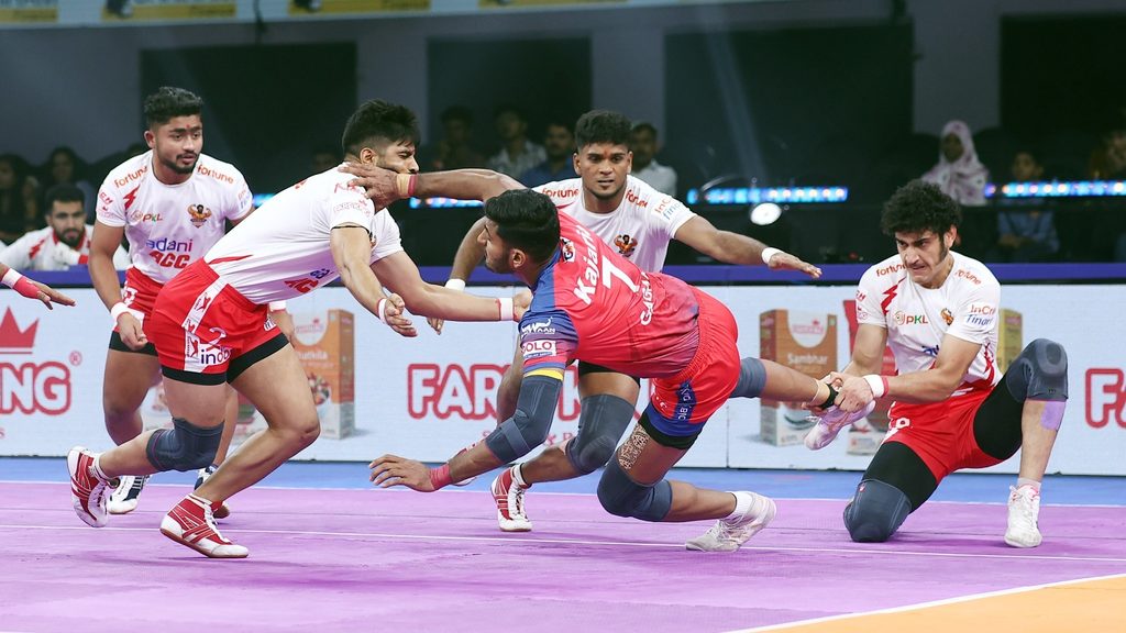 Shadloui, Ankit Dahiya shine as Gujarat Giants end losing streak with ...