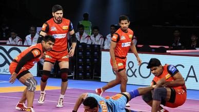Match 77: Bengaluru Bulls vs Bengal Warriors Match 77: Bengaluru Bulls vs Bengal Warriors