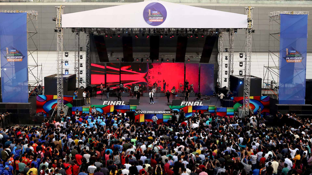 Fan Fest ft. Kanika Kapoor, Amit Trivedi and Darshan Raval Fan Fest ft. Kanika Kapoor, Amit Trivedi and Darshan Raval