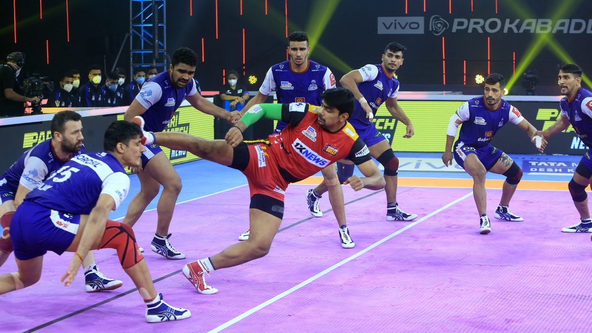 Pawan Sehrawat of Bengaluru Bulls tries to get a point against Haryana Steelers in Match 125 of VIVO Pro Kabaddi League Season 8