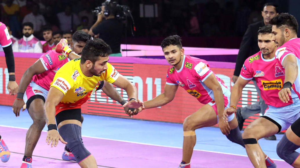 Match 100: Jaipur Pink Panthers vs Gujarat Fortunegiants Match 100: Jaipur Pink Panthers vs Gujarat Fortunegiants