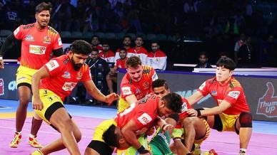 Match 94: Patna Pirates vs Gujarat Fortunegiants Match 94: Patna Pirates vs Gujarat Fortunegiants