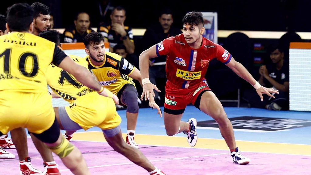 Naveen Kumar has scored 14 straight Super 10s in vivo Pro Kabaddi.