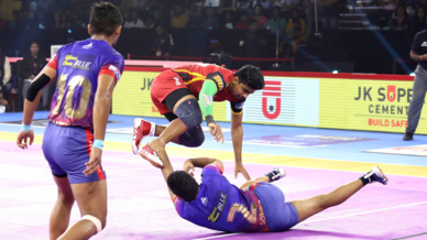 Match 56: Dabang Delhi K.C. vs Bengaluru Bulls Match 56: Dabang Delhi K.C. vs Bengaluru Bulls