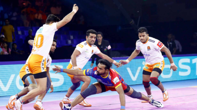 Match 125: U.P. Yoddha vs Puneri Paltan Match 125: U.P. Yoddha vs Puneri Paltan