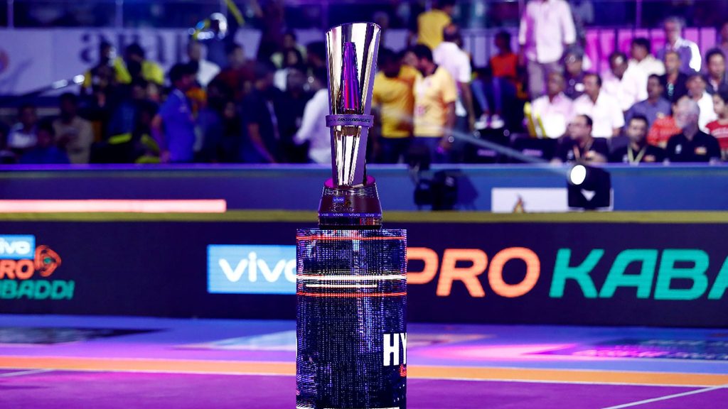 The vivo Pro Kabaddi Season 7 trophy will be at stake in the final week of kabaddi action.