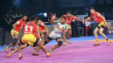 Match 129 - Gujarat Fortunegiants vs Patna Pirates Match 129 - Gujarat Fortunegiants vs Patna Pirates