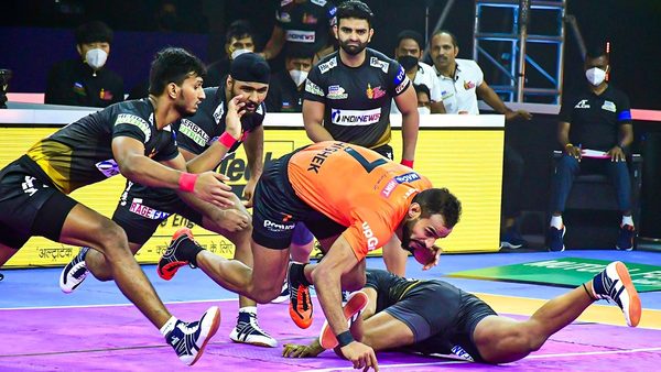 vivo Pro Kabaddi League Season 8: U Mumba crush hapless Titans